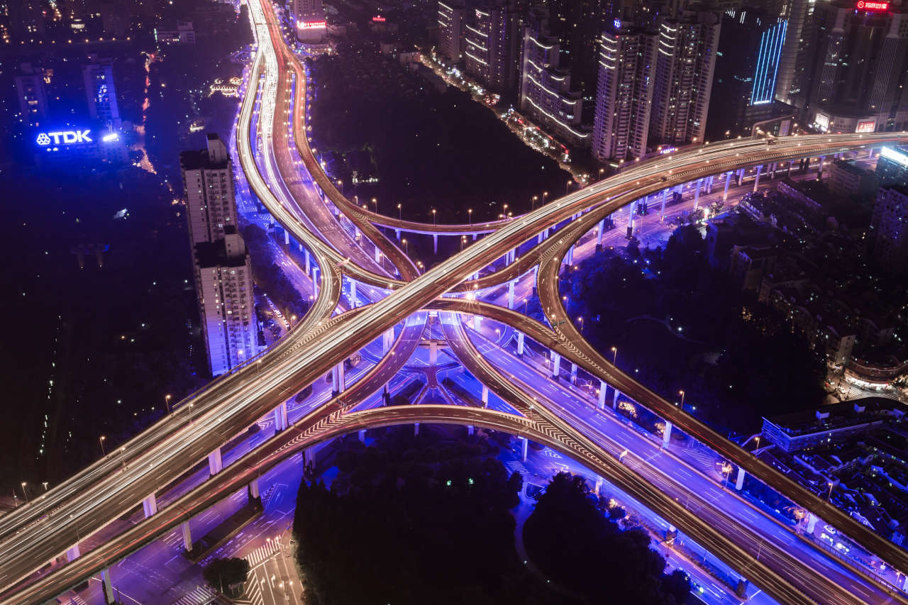 traffic light trail at night