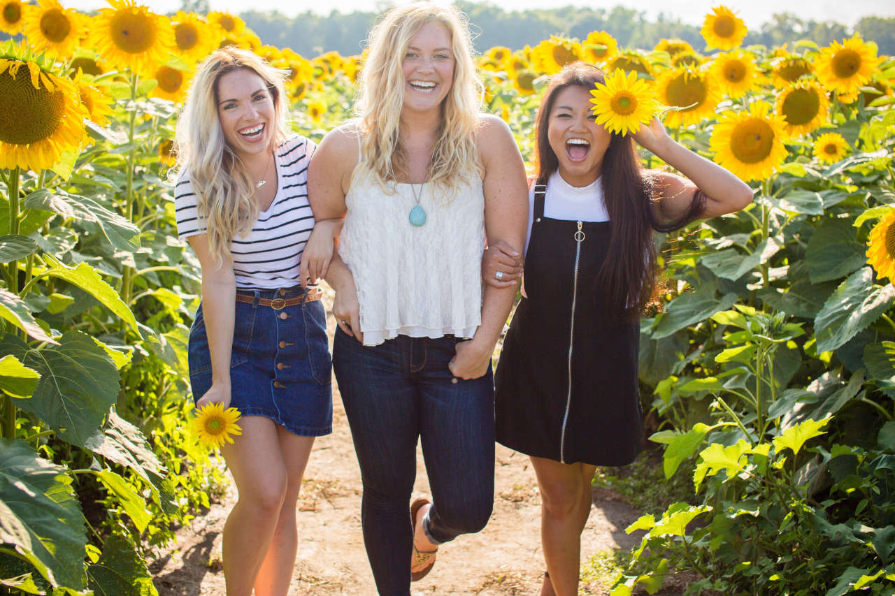 Best Friends Senior Pictures | Reed Gallagher Photograph